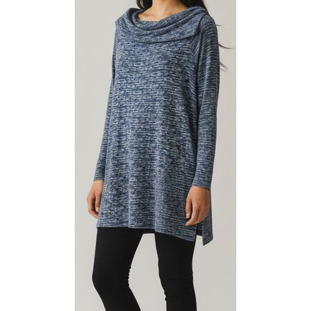 Chico’s Zenergy Size 2 Medium Blue & White Draped Neckline Tunic Sweater